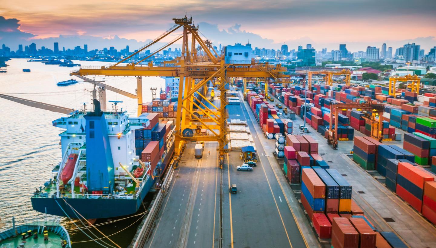 A system-wide thinking is key for sustainable competitiveness of the  waterborne transport sector